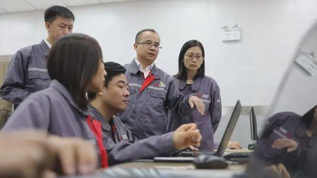 人民网 让中国速度跑得更快更稳(图3)